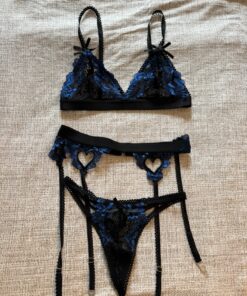 Lingerieset blauw en zwart kant