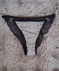Beige slip met kant
