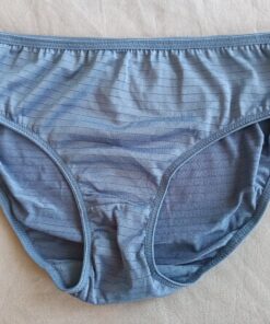 Blauwe slip met doorschijnende streepjes