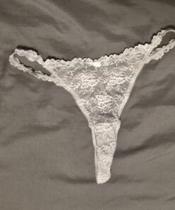 Witte string kant